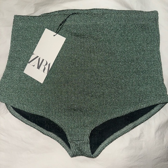 Zara Pants - Zara Women's High-Waisted Shorts in Green
